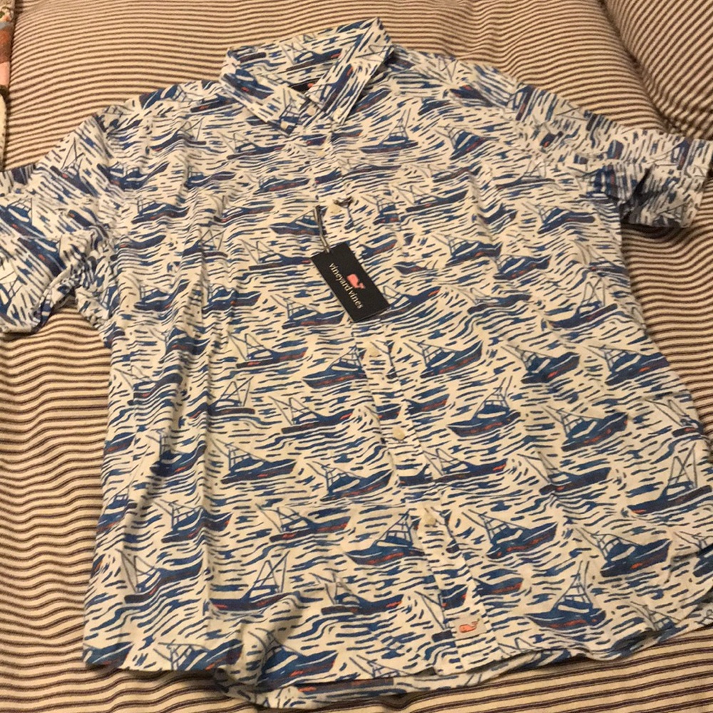 Vineyard Vines Men’s Short Sleeve Burton-up